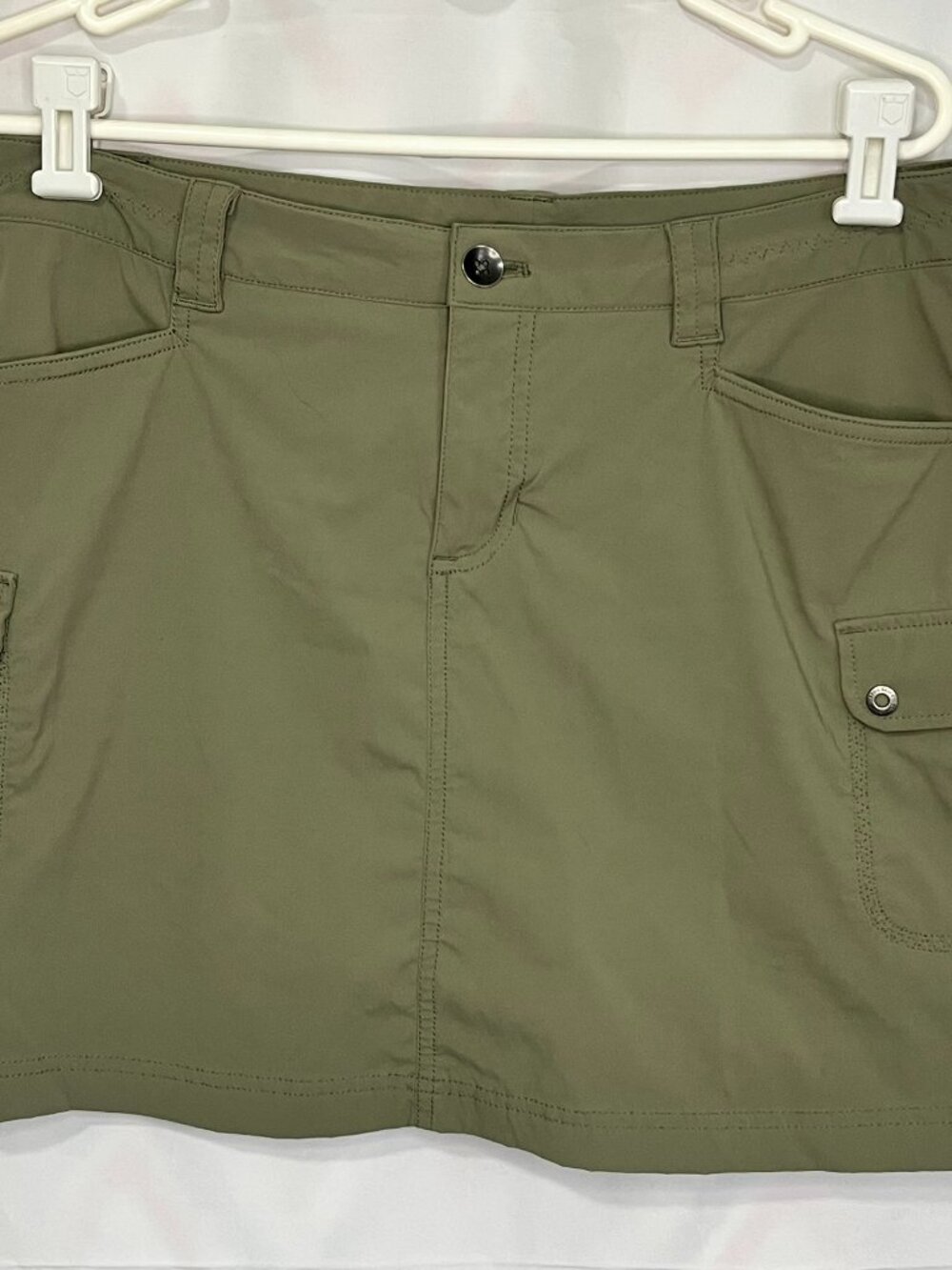 Eddie Bauer Women's Olive Green Skort - Size 10 golf pocket sporty court skirt